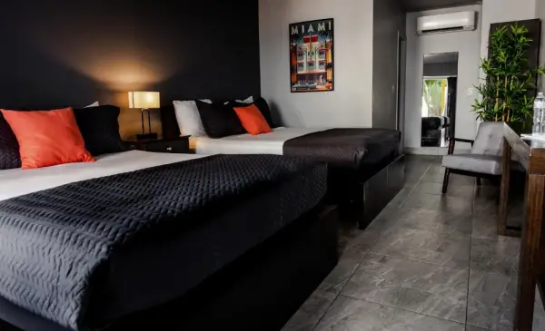 Up Midtown Hotel 8