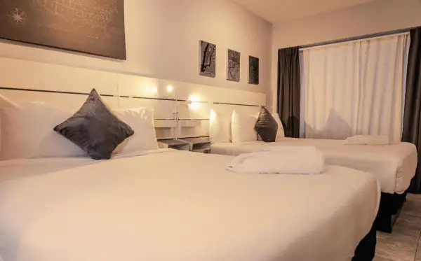 Up Midtown Hotel 9